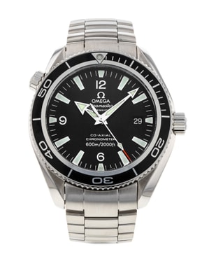 Browse our selection of automatic watches from prestigious brands such as Blancpain, Bell & Ross, Breitling and Rolex.